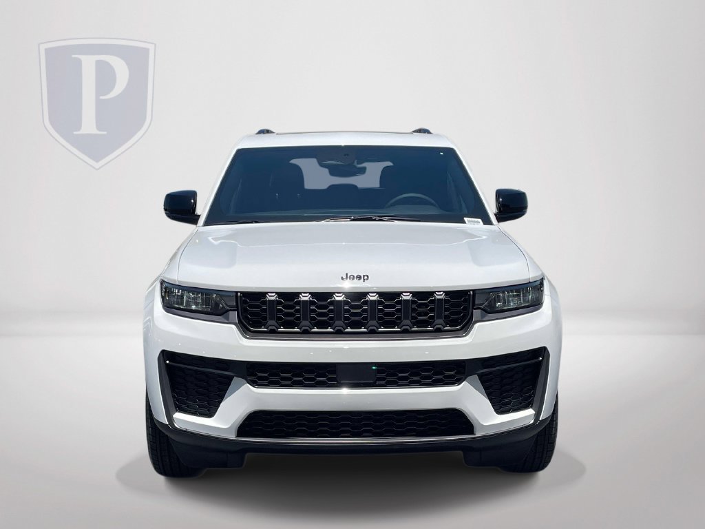 New 2026 Jeep Grand Cherokee Altitude AWD/4WD image 3