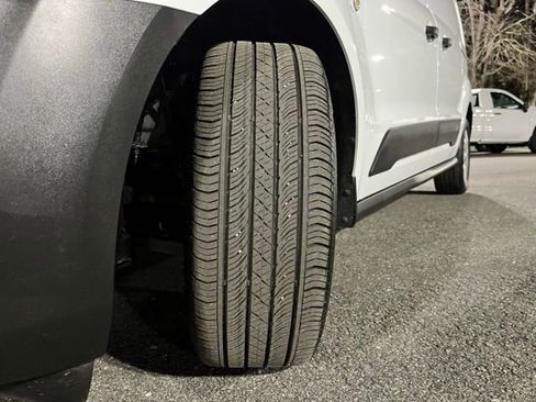 Used 2022 Ford Transit Connect XL image 13