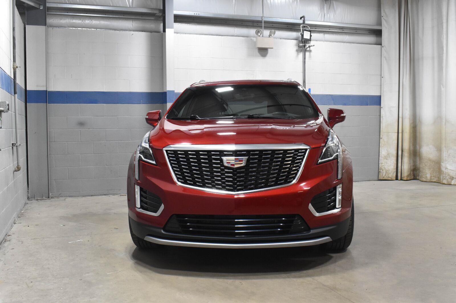 Certified 2023 Cadillac XT5 Premium Luxury w/ Technology Package AWD/4WD image 30