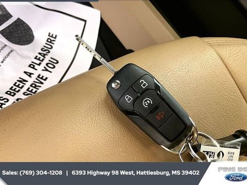 Used 2018 Ford F150 XLT w/ Equipment Group 302A Luxury image 9