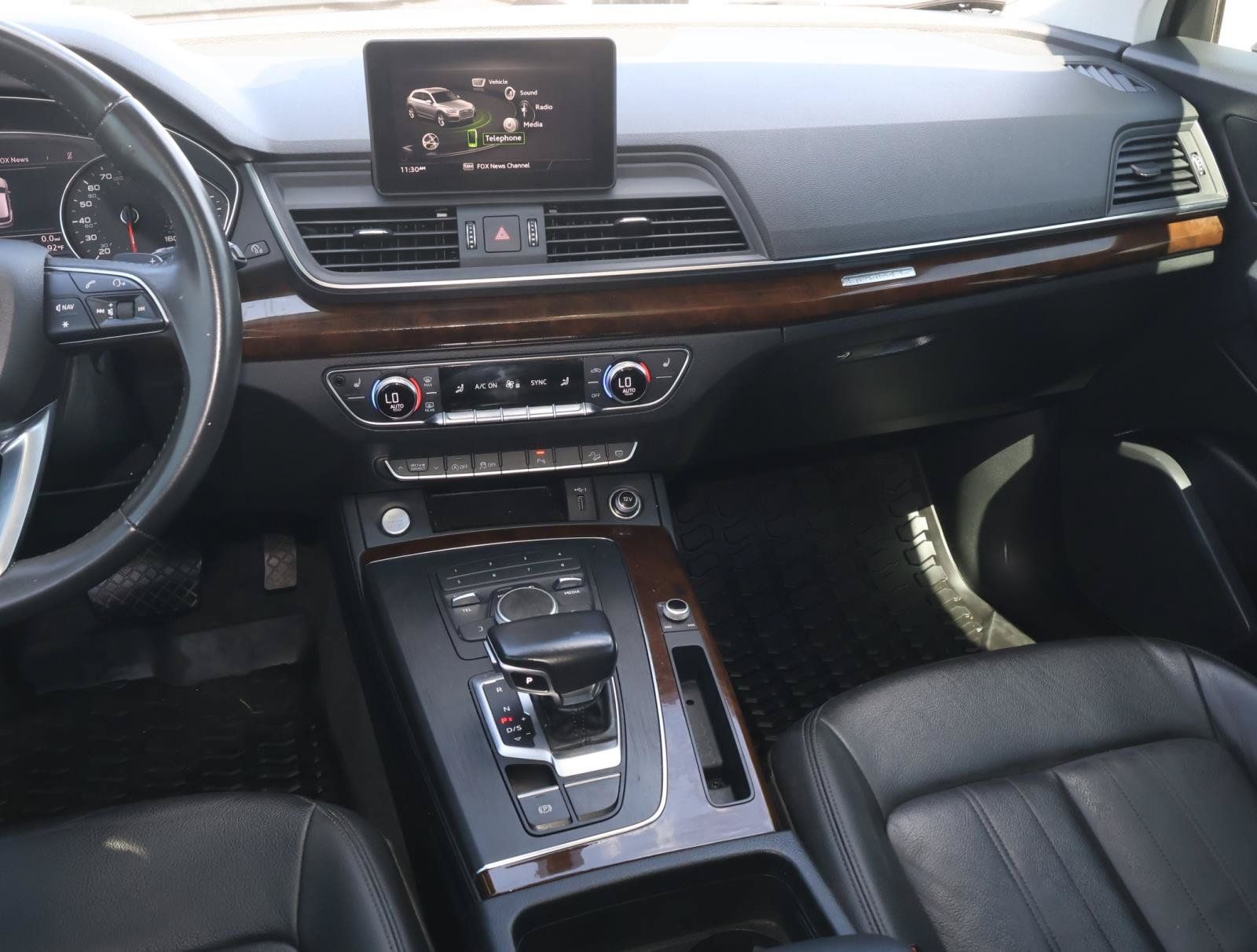 Used 2020 Audi Q5 2.0T Premium w/ Convenience Package AWD/4WD image 12