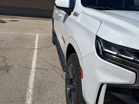 Used 2021 Chevrolet Suburban Z71 image 4