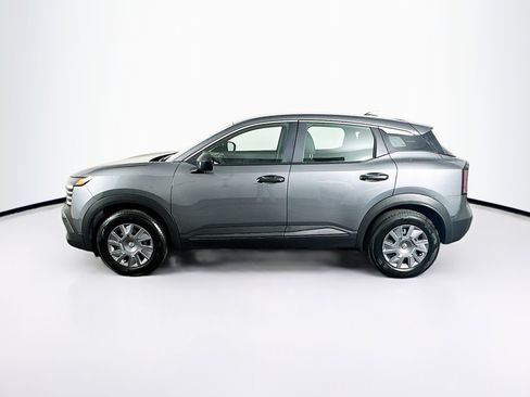 Used 2025 Nissan Kicks S image 4
