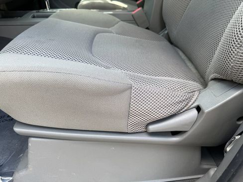 Used 2019 Nissan Frontier SV RWD image 17