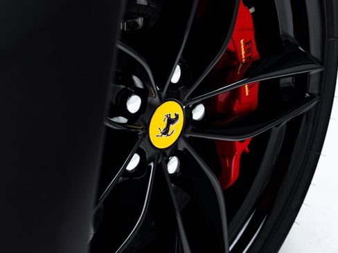 Used 2019 Ferrari 488 GTB RWD image 22