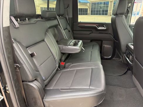 Used 2024 GMC Sierra 2500 Denali w/ Denali Reserve Package AWD/4WD image 16