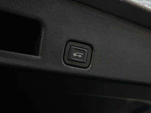 New 2026 Chevrolet Traverse Z71 w/ Enhanced Driving Package image 9