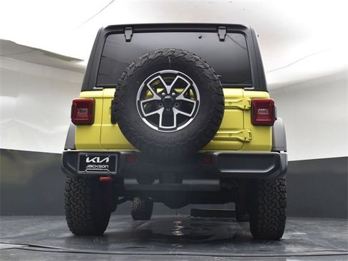 Used 2024 Jeep Wrangler Unlimited Rubicon image 37