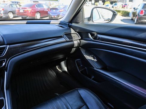 Used 2021 Honda Accord EX-L image 6