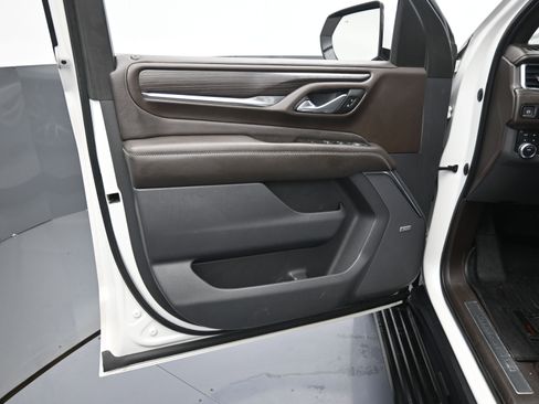 Used 2021 GMC Yukon Denali image 18