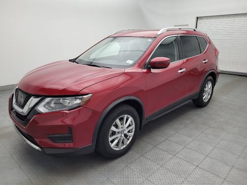 Used 2017 Nissan Rogue SV FWD image 2