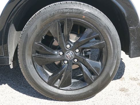 Used 2024 Buick Encore GX Sport Touring image 12