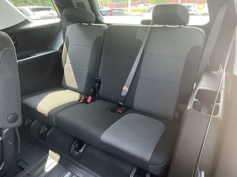 Certified 2018 Chevrolet Traverse LT w/ LPO, Floor Liner Package AWD/4WD image 26