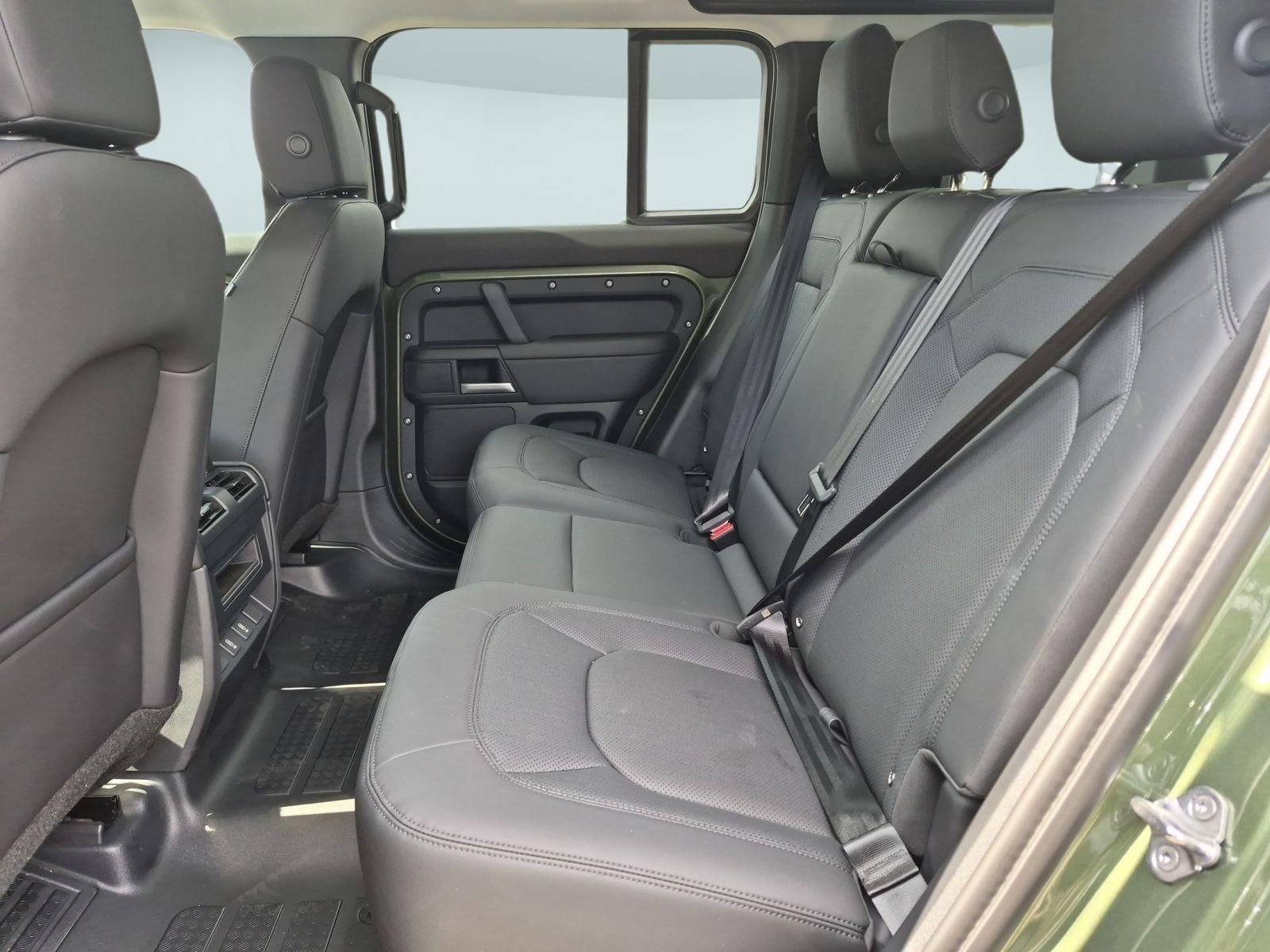 New 2026 Land Rover Defender 110 S AWD/4WD image 25