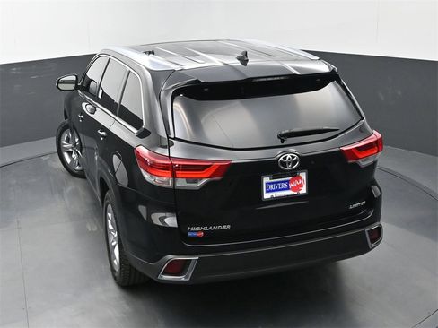 Used 2019 Toyota Highlander Limited image 36