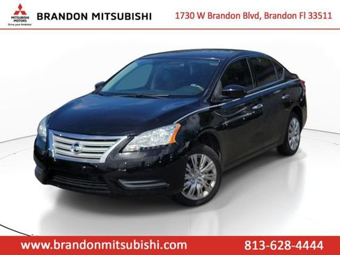 Used 2015 Nissan Sentra S FWD image 2