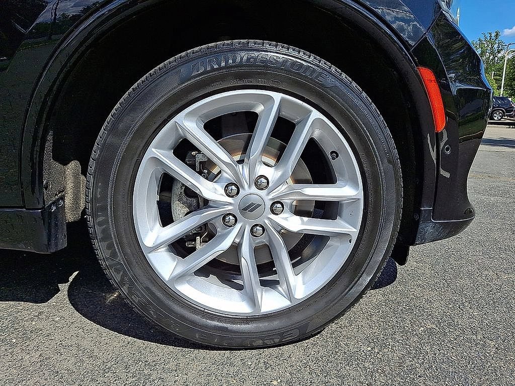 Used 2023 Dodge Durango R/T AWD/4WD image 9