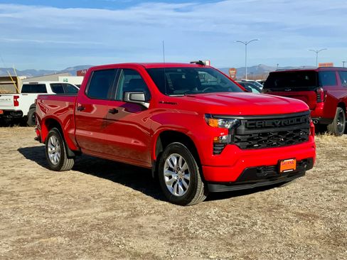 New 2026 Chevrolet Silverado 1500 Custom w/ LPO, Dark Essentials Package image 7