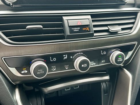 Used 2021 Honda Accord Hybrid image 15