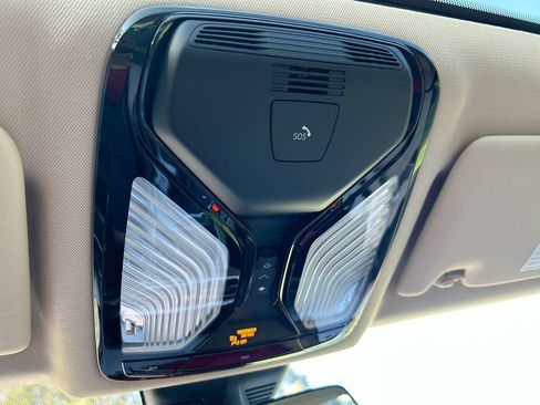 Used 2019 BMW 330i xDrive Sedan AWD/4WD image 38