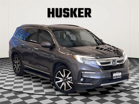 Used 2021 Honda Pilot Touring image 1