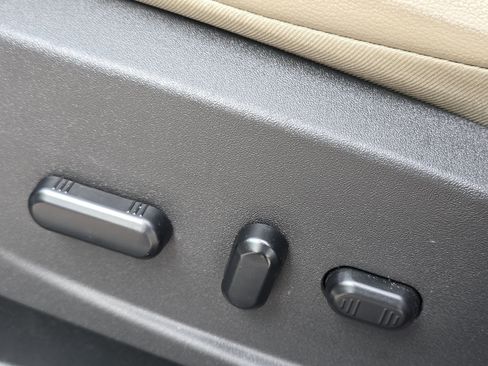 Certified 2019 Ford Escape SEL image 12