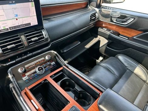 Used 2018 Lincoln Navigator L Reserve w/ Technology Package AWD/4WD image 35