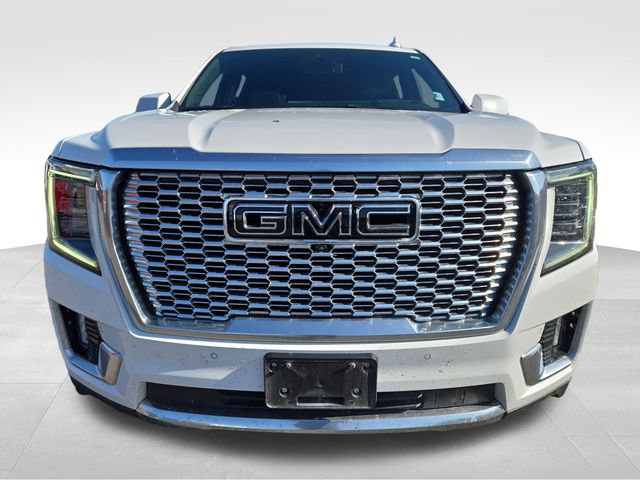 Used 2023 GMC Yukon XL Denali AWD/4WD image 4