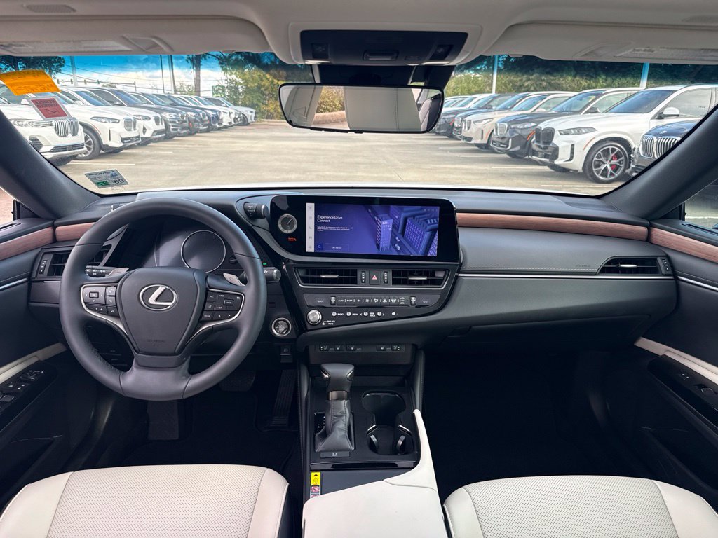 Used 2025 Lexus ES 350 w/ Premium Package FWD image 22
