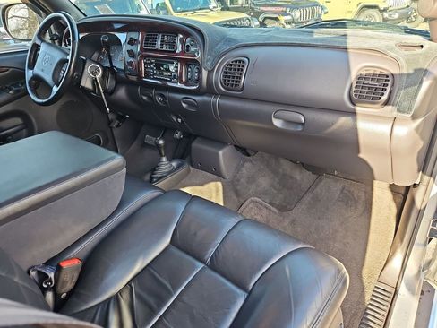 Used 2000 Dodge Ram 2500 Truck 4x4 Quad Cab image 17