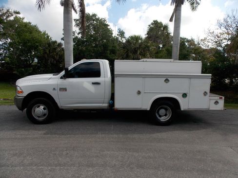 Used 2011 RAM 3500 ST RWD image 11