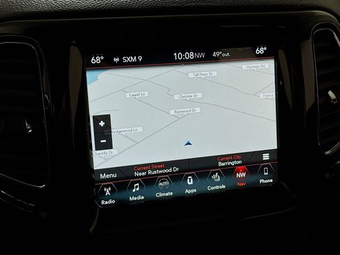 Used 2018 Jeep Compass Limited w/ Navigation Group image 2