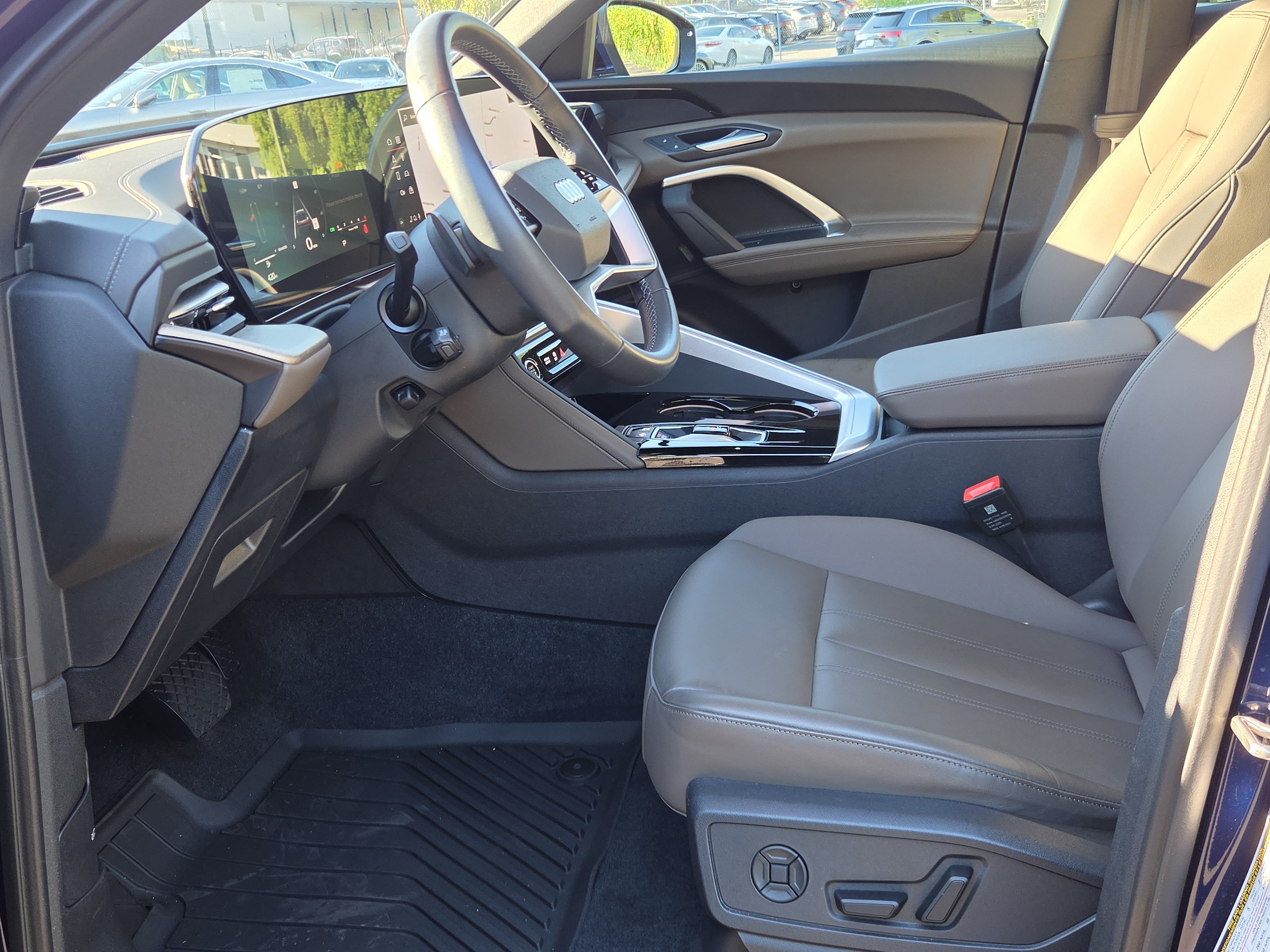 Used 2025 Audi Q5 Premium w/ Convenience Package AWD/4WD image 13