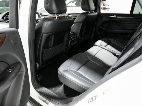 Used 2015 Mercedes-Benz ML 350 4MATIC image 28