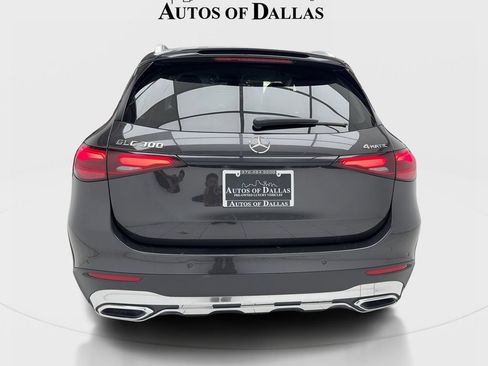 Used 2024 Mercedes-Benz GLC 300 4MATIC w/ Driver Assistance Package image 5