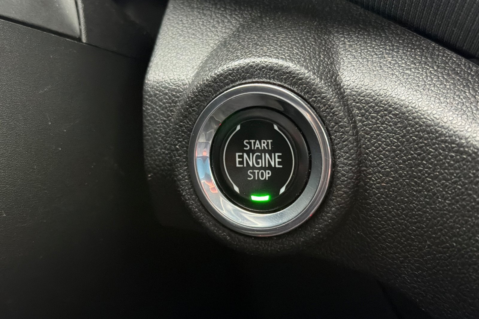 Used 2023 Chevrolet TrailBlazer LT FWD image 19
