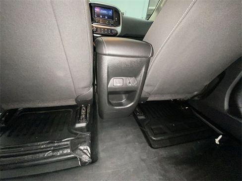 Used 2022 Chevrolet Colorado LT w/ Fleet Safety Package image 29