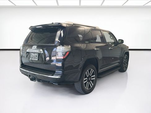 Used 2024 Toyota 4Runner Limited AWD/4WD image 4