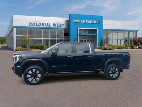 Used 2024 GMC Sierra 2500 Denali w/ Denali Reserve Package AWD/4WD image 6