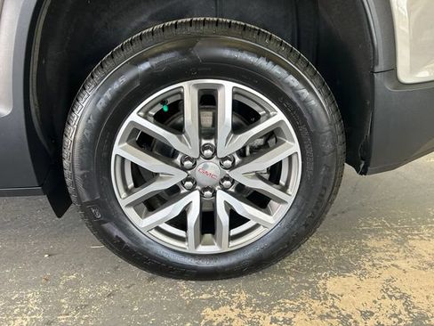 Used 2019 GMC Acadia SLE FWD image 9