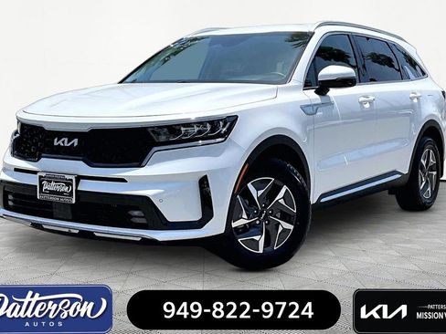Certified 2023 Kia Sorento EX FWD image 1