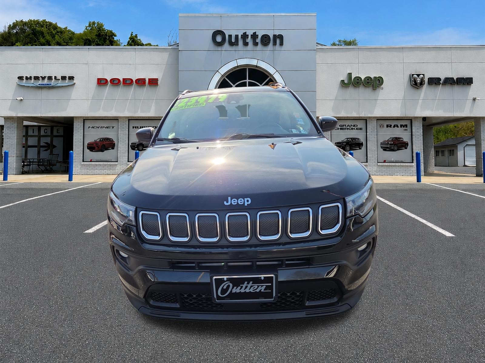 Certified 2022 Jeep Compass Latitude AWD/4WD image 9