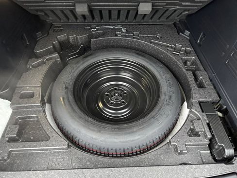 Certified 2025 MAZDA CX-50 2.5 Hybrid w/ Preferred Pkg image 19