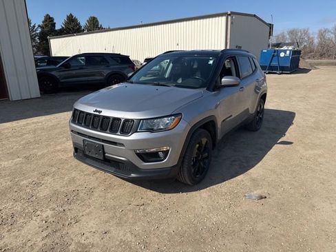 Used 2020 Jeep Compass Latitude image 5