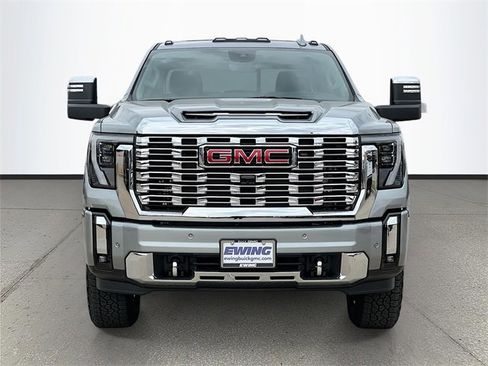 New 2026 GMC Sierra 2500 Denali w/ Denali Reserve Package image 2