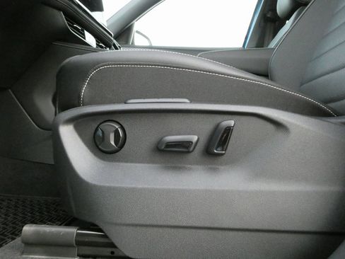 New 2025 Volkswagen Atlas Cross Sport SEL R-Line image 10