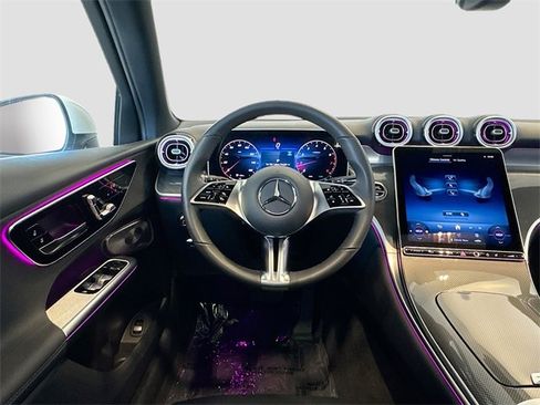 Certified 2025 Mercedes-Benz GLC 300 4MATIC image 24