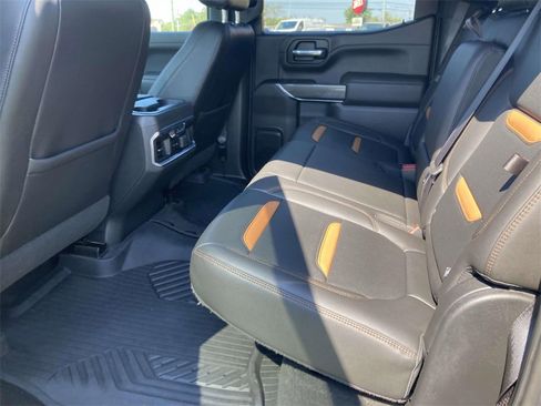 Used 2020 GMC Sierra 1500 AT4 w/ AT4 Premium Package image 12
