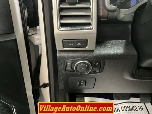 Used 2016 Ford F150 Platinum w/ Equipment Group 701A Luxury image 25