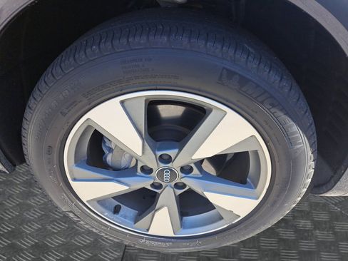 Used 2020 Audi Q5 2.0T Premium w/ Titanium Sport Package image 16